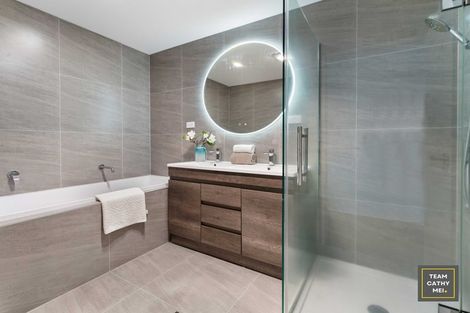 Photo of property in 6 Papa Takaro Lane, Flat Bush, Auckland, 2019