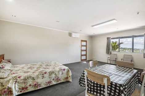 Photo of property in 27a Florence Daly Place, Mount Roskill, Auckland, 1041