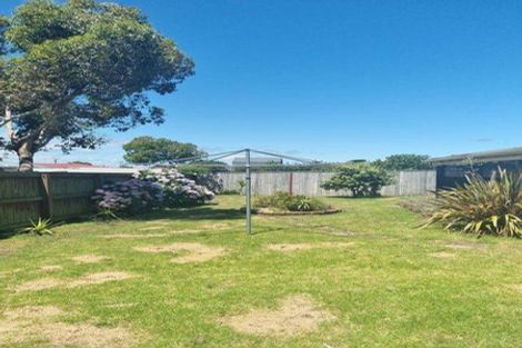 Photo of property in 38 Miro Street, Castlecliff, Whanganui, 4501