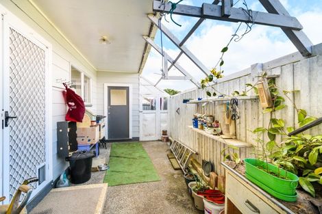 Photo of property in 124a Milson Line, Milson, Palmerston North, 4414