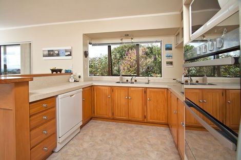 Photo of property in 26 Sunnyview Avenue, Shelly Park, Auckland, 2014
