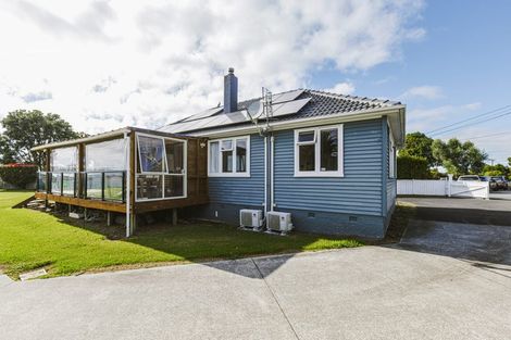 Photo of property in 37 Village Way, Ardmore, Papakura, 2582