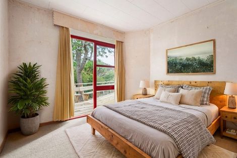 Photo of property in 13 Ennis Avenue, Pakuranga Heights, Auckland, 2010