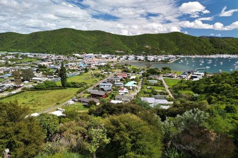 Photo of property in 42 Waimarama Street, Waikawa, Picton, 7220