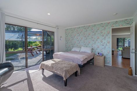 Photo of property in 51 Cholmondeley Crescent, Whitianga, 3510