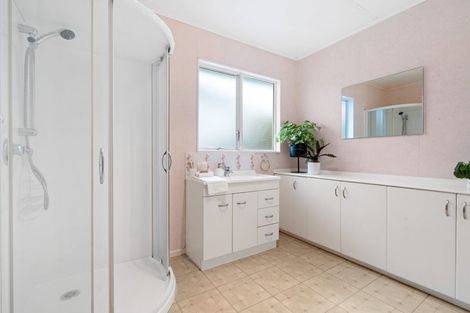 Photo of property in 4 Fairbrother Street, Carterton, 5713