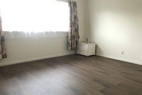 Photo of property in 2/16 Reeves Road, Pakuranga, Auckland, 2010