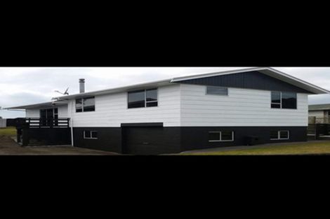 Photo of property in 32 Ihaia Street, Waitara, 4320