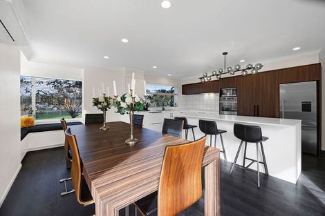 Photo of property in 6 Edna Wills Place, Hawera, 4610