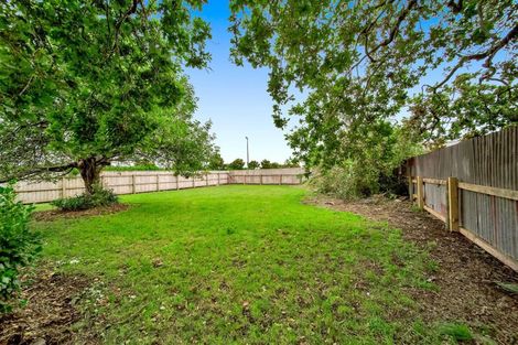 Photo of property in 48 Turuturu Road, Hawera, 4610