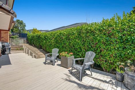 Photo of property in 7 Kingtide Place, Red Beach, 0932