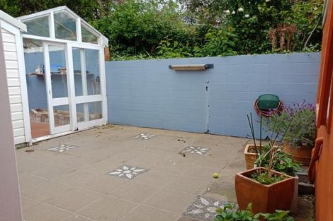 Photo of property in 85 Tirohanga Road, Tirohanga, Lower Hutt, 5010