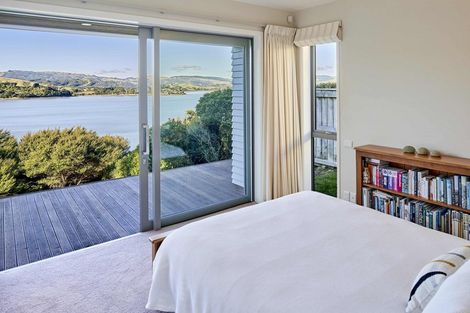 Photo of property in 31 Pendennis Point, Camborne, Porirua, 5026