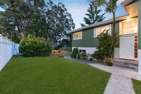 Photo of property in 83 Rangatira Road, Beach Haven, Auckland, 0626