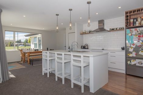 Photo of property in 9 Warbler Lane, Albert Town, Wanaka, 9305