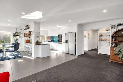 Photo of property in 20 Linkwater Way, Parklands, Christchurch, 8083