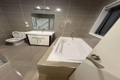 Photo of property in 1 Sunshine Boulevard, Sunnyvale, Auckland, 0612