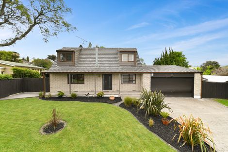 Photo of property in 10 Dalkeith Place, Opaheke, Papakura, 2113