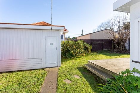 Photo of property in 64 Great North Road, Saint Johns Hill, Whanganui, 4500