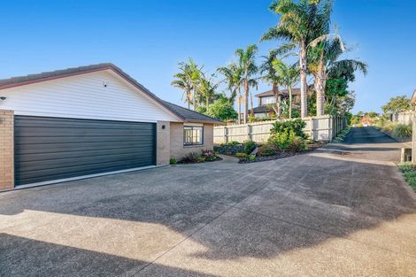 Photo of property in 14 Seamount Drive, Red Beach, 0932
