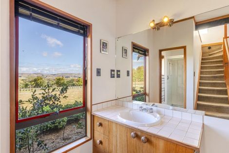 Photo of property in 297 Porangahau Road, Waipukurau, 4282