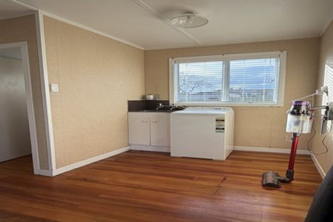 Photo of property in 100 Studholme Street, Morrinsville, 3300