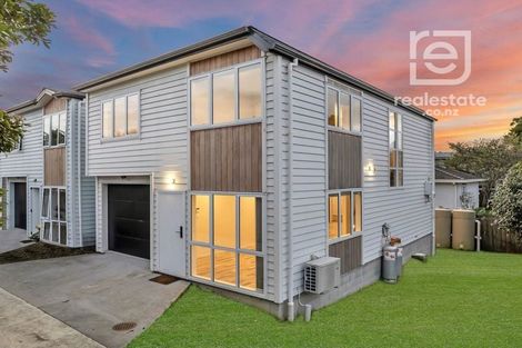 Photo of property in 17f Prictor Street, Papakura, 2110