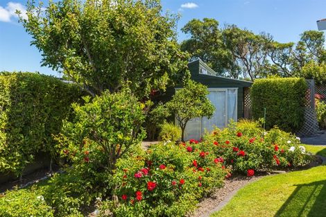 Photo of property in 11 Motuhara Road, Plimmerton, Porirua, 5026