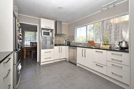 Photo of property in 93 Burundi Avenue, Clendon Park, Auckland, 2103