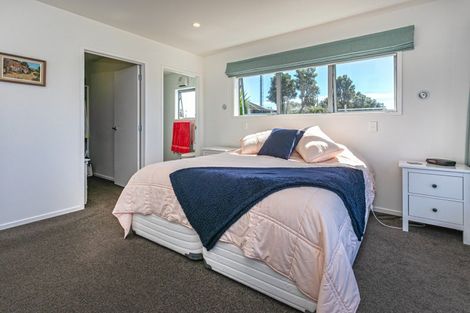 Photo of property in 111 Te Pamahue Drive, Whangamata, 3620