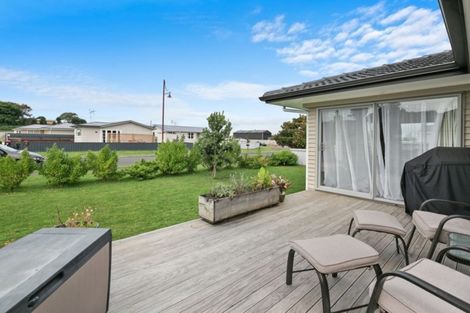 Photo of property in 8 Sandleigh Drive, Athenree, Katikati, 3177