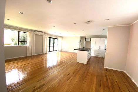 Photo of property in 35a Savoy Road, Glen Eden, Auckland, 0602