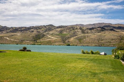 Photo of property in 22 De Bettencor Place, Mount Pisa, Cromwell, 9383