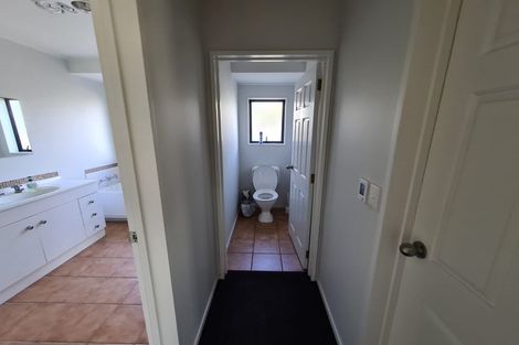 Photo of property in 15 Mangakoea Place, St Andrews, Hamilton, 3200