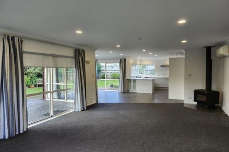 Photo of property in 1 Waimanawa Lane, Waiuku, 2123