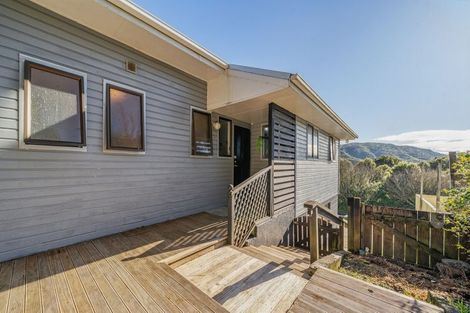 Photo of property in 110 Holborn Drive, Stokes Valley, Lower Hutt, 5019