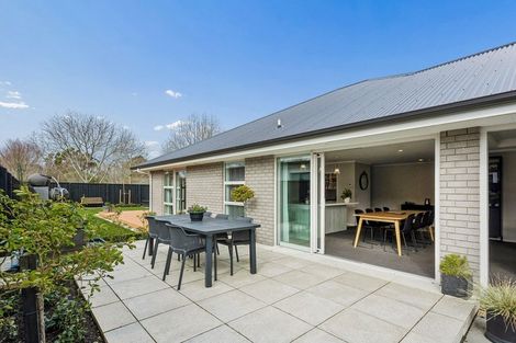 Photo of property in 19 Lewis Close, Rangiora, 7400
