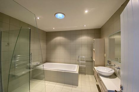 Photo of property in 35 Aliford Avenue, One Tree Hill, Auckland, 1061