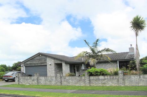 Photo of property in 16 Brylee Drive, Conifer Grove, Takanini, 2112