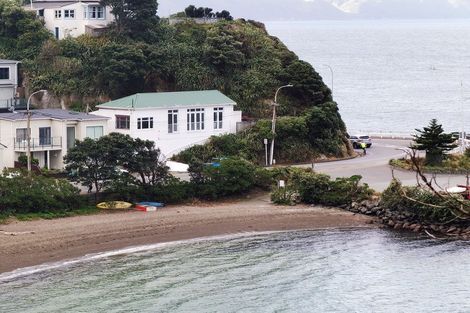 Photo of property in 82 Evans Bay Parade, Roseneath, Wellington, 6021