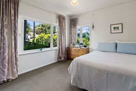 Photo of property in 20 Savoy Road, Glen Eden, Auckland, 0602
