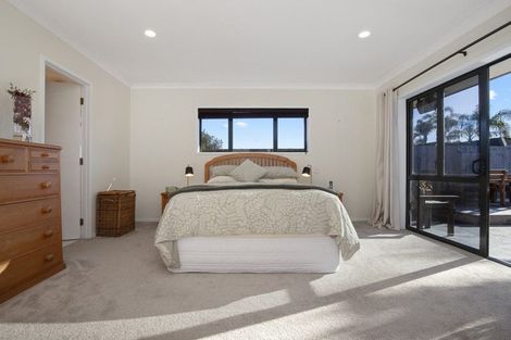 Photo of property in 13 Avonbrook Lane, Pukekohe, 2120