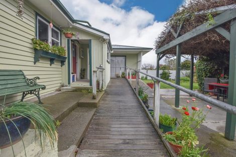 Photo of property in 13 Barrett Place, Carterton, 5713