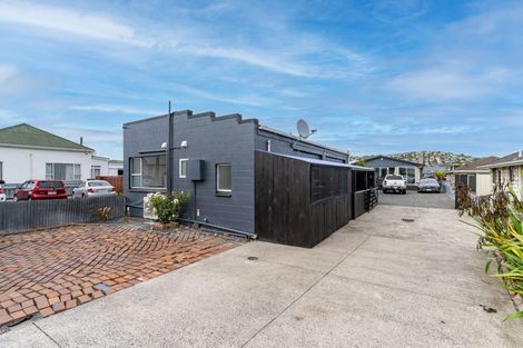 Photo of property in 56 Cutten Street, South Dunedin, Dunedin, 9012