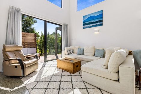 Photo of property in 15 Citrus Place, Mangawhai, 0505