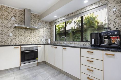 Photo of property in 2/27 Rata Street, New Lynn, Auckland, 0600