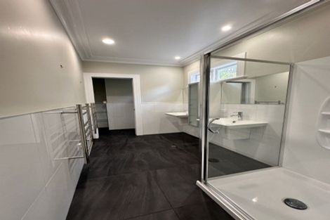 Photo of property in 15 Cambridge Terrace, Devonport, Auckland, 0624