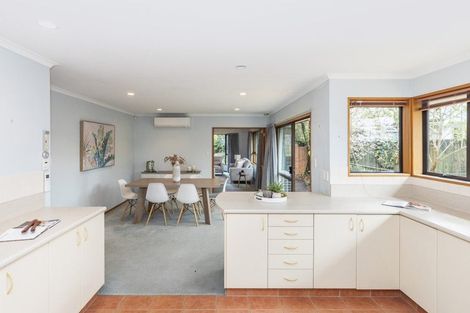 Photo of property in 32 Saint Martins Road, Saint Martins, Christchurch, 8022