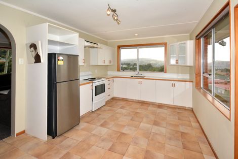 Photo of property in 100 Wakari Road, Helensburgh, Dunedin, 9010