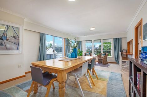 Photo of property in 35 Lincoln Terrace, Hokowhitu, Palmerston North, 4410